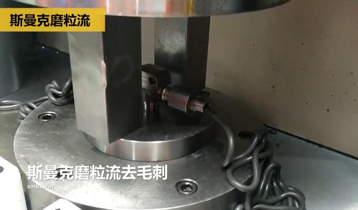 三通閥門<a href='http://m.ang84.com' target='_blank'><u>交叉孔去毛刺</u></a>